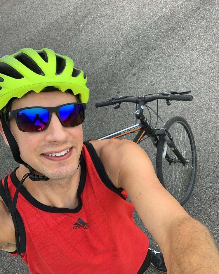 ,   Olezhan, 35 ,   ,   