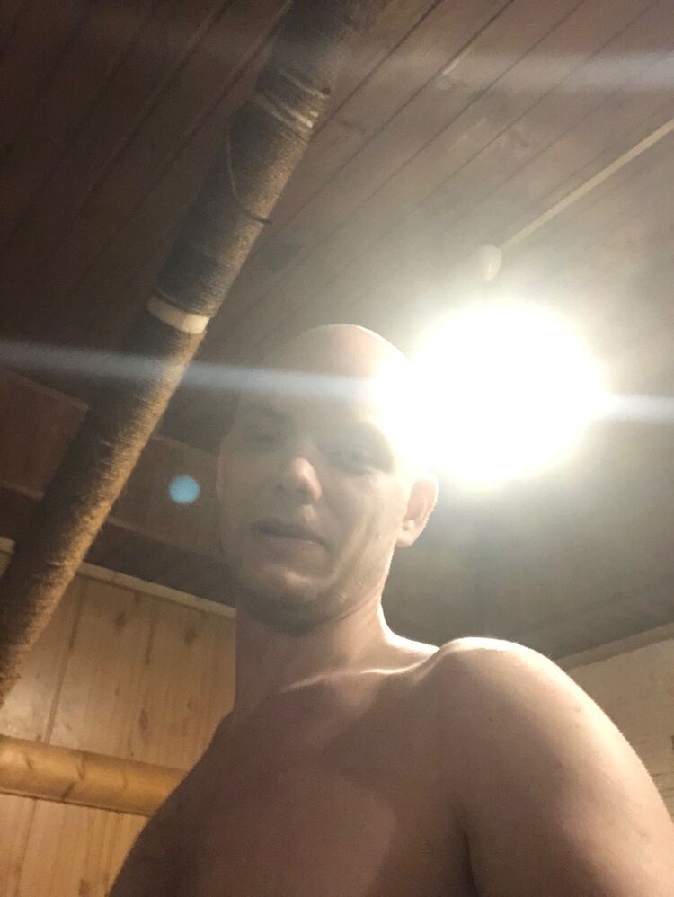  35822713  Bogdan, 30 ,     