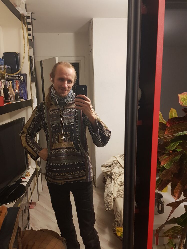  46661613  , 43 ,    