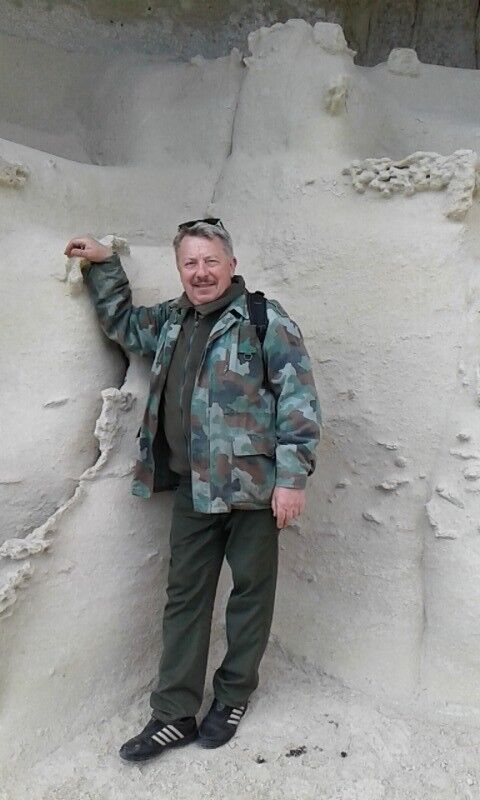  ,   Viktor, 63 ,   ,   , c 