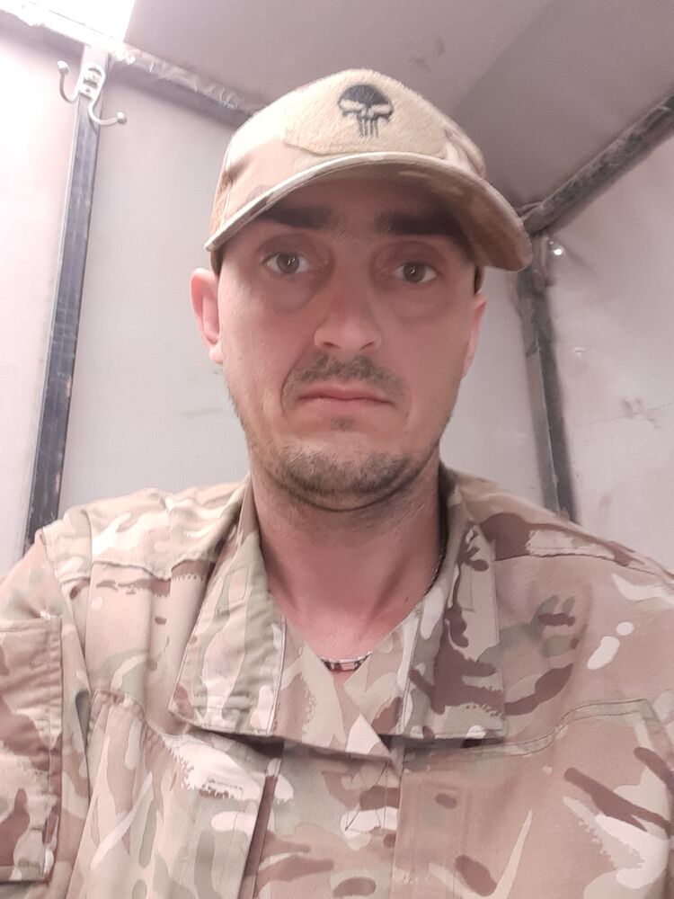  37321203  Mikl, 36 ,    