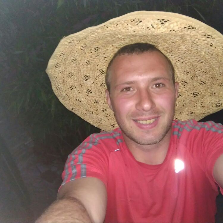  --,   Ivan, 32 ,   ,   