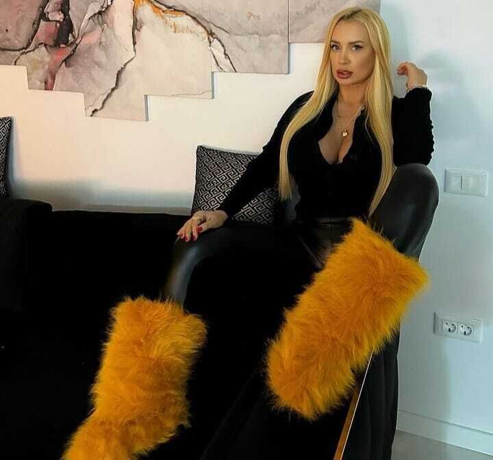  42379703  Lena, 37 ,    