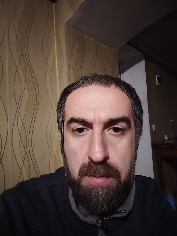  49350773  Giga, 36 ,    