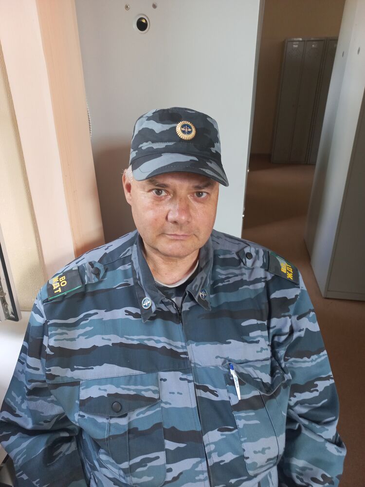  35756773  Igor, 65 ,    