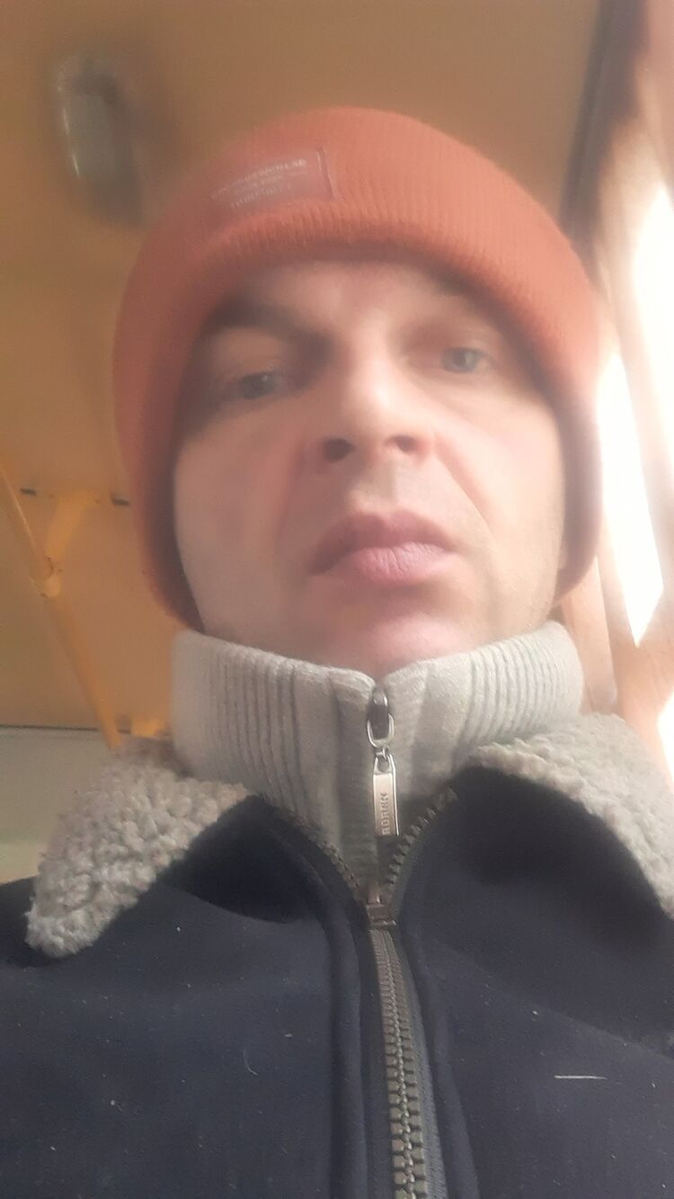  39442483  , 45 ,    