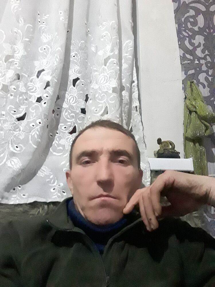  ,   Andrei, 45 ,   c 