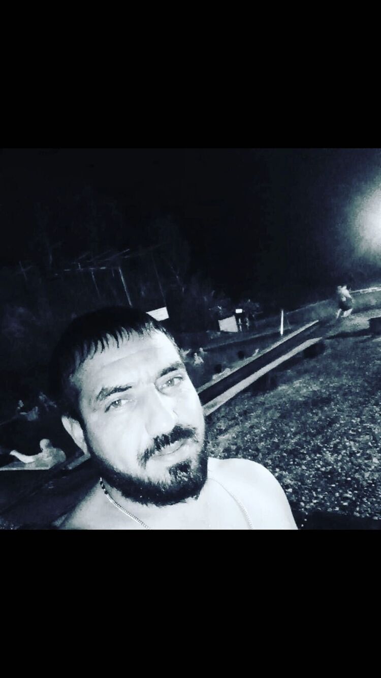  35369913  Ramin, 43 ,    