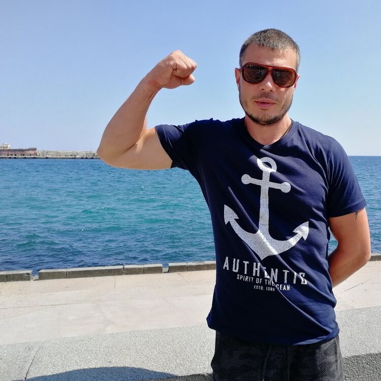  28077823  OLEG, 42 ,    