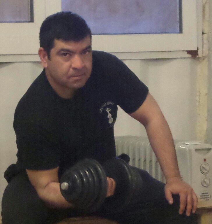  ,   Oskar, 47 ,   