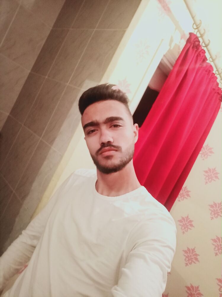  25080503  Mohamed hega, 28 ,    
