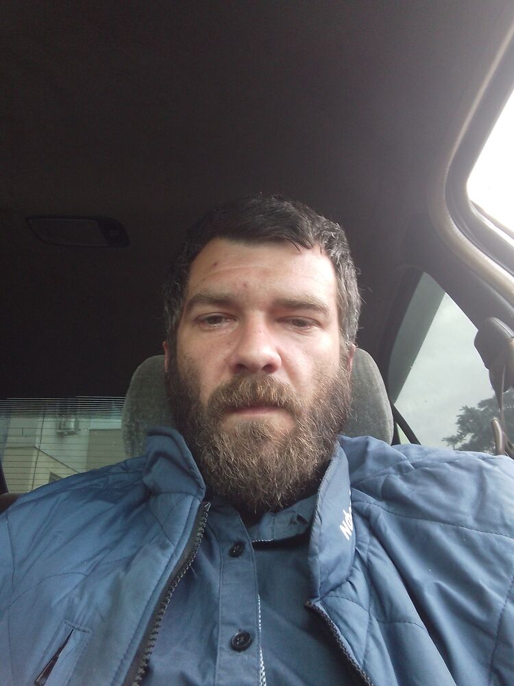  ,   Seryoga, 35 ,   ,   