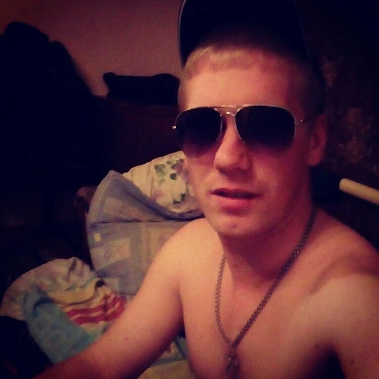  33120693  , 32 ,    --