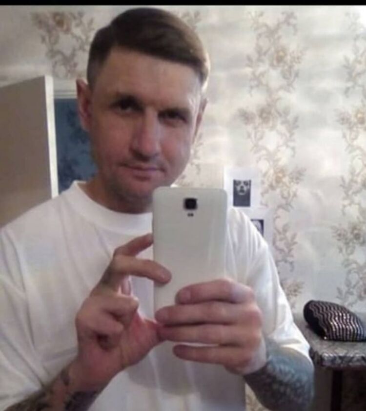  46807153  Yan, 48 ,    