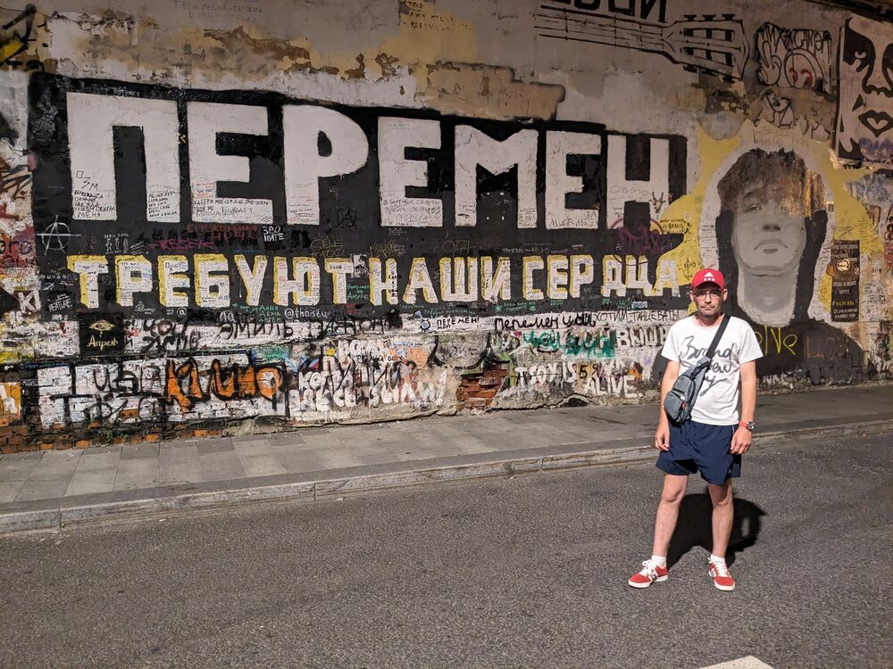  ,   Denis, 42 ,     , c 