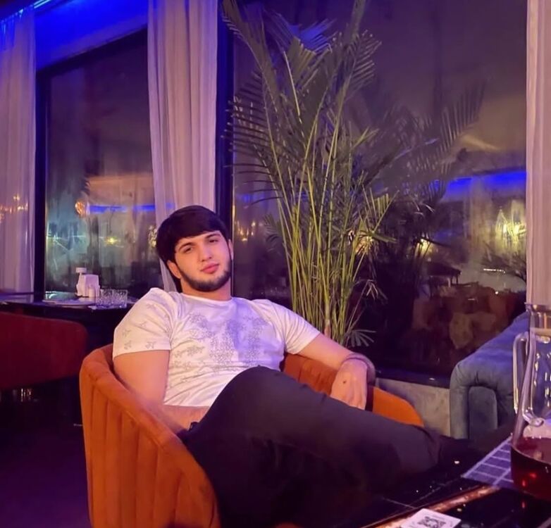  38746663  Muhsin, 31 ,    