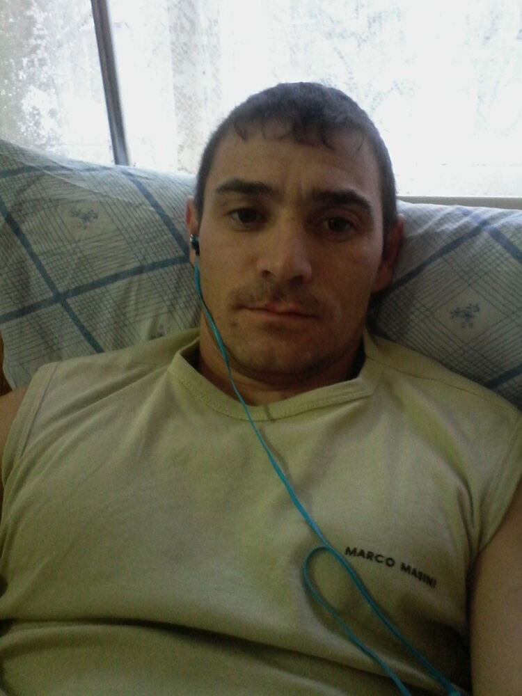  6863673  Airat, 41 ,    