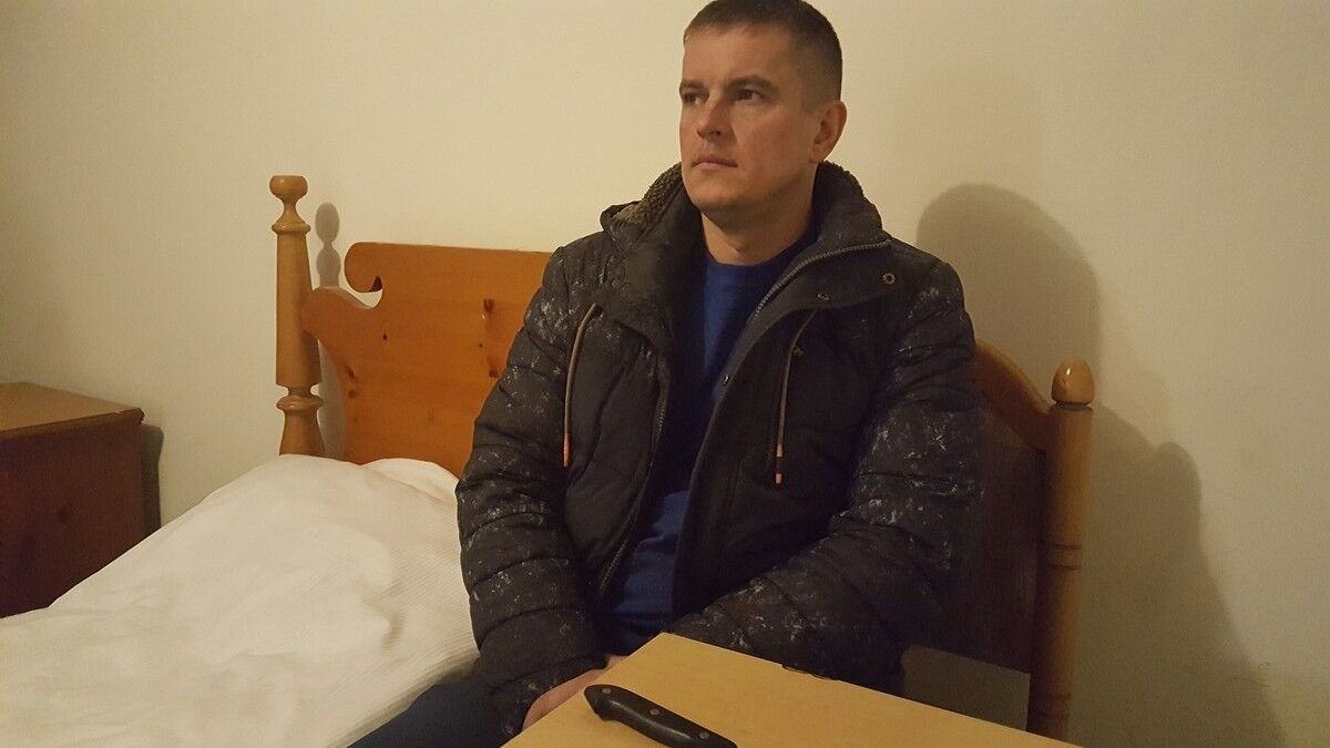  ,   Andrej, 43 ,   ,   , c 