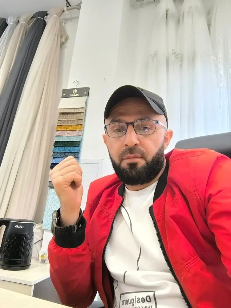  51174943  Eminyek, 45 ,    