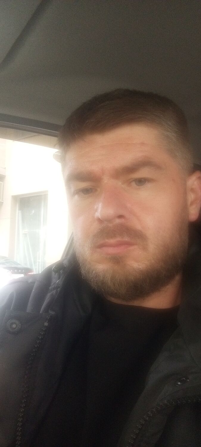  ,   Georgy, 35 ,   ,   