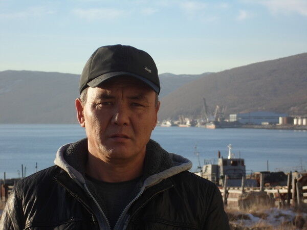  15978953  Makar, 55 ,    