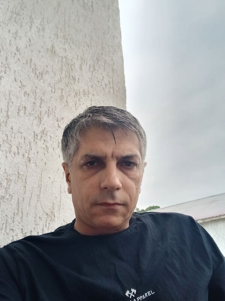  52819353  Mish, 45 ,    