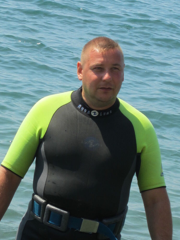  ,   Koty, 52 ,   