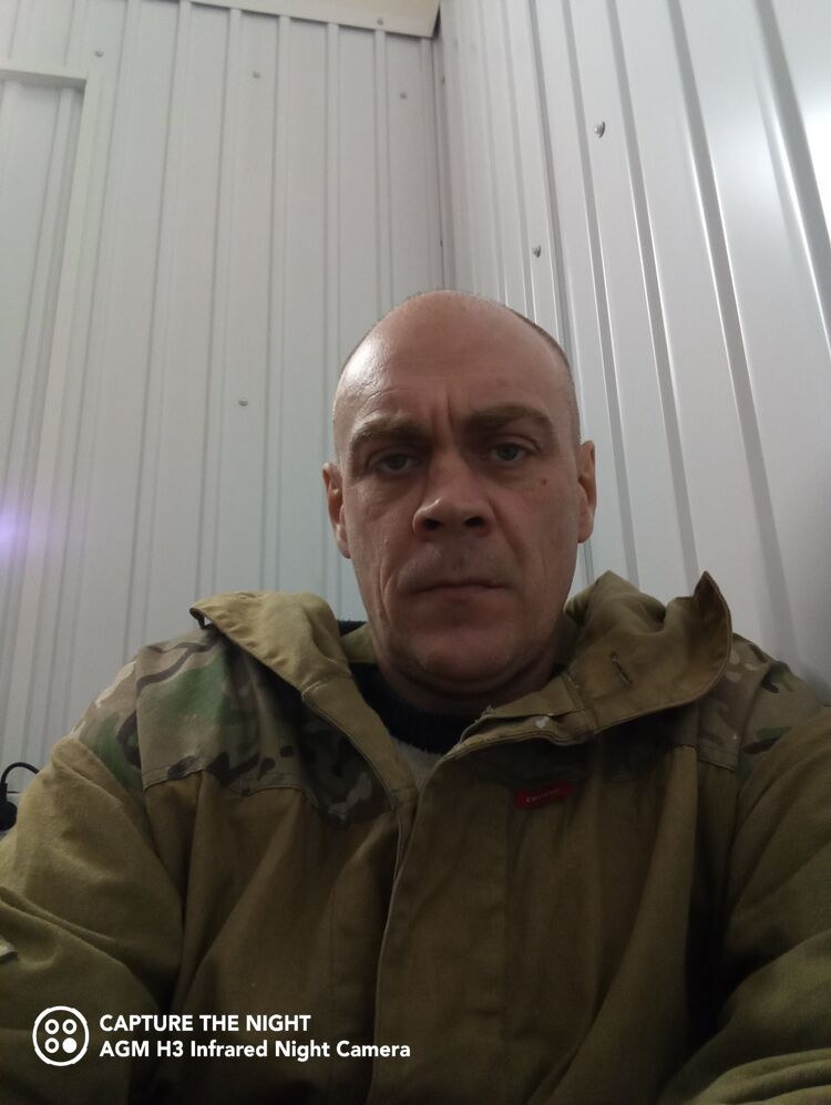  31903473  , 49 ,    -