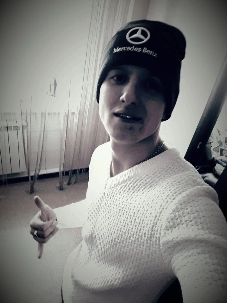  33719773  Egor, 27 ,    