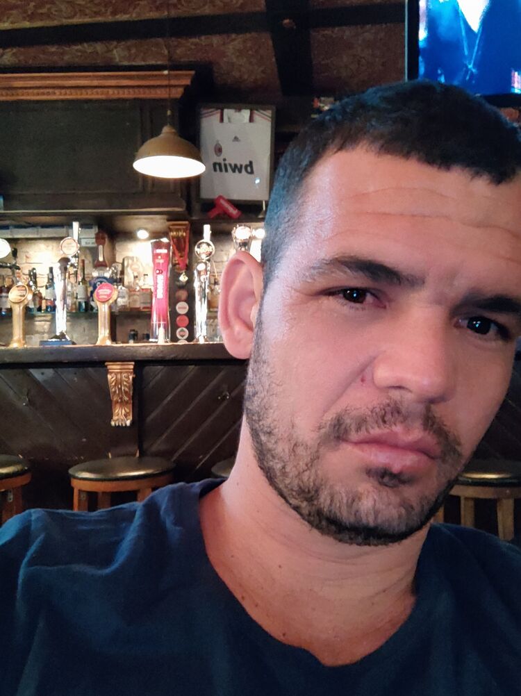  28052573  Nelson, 35 ,    