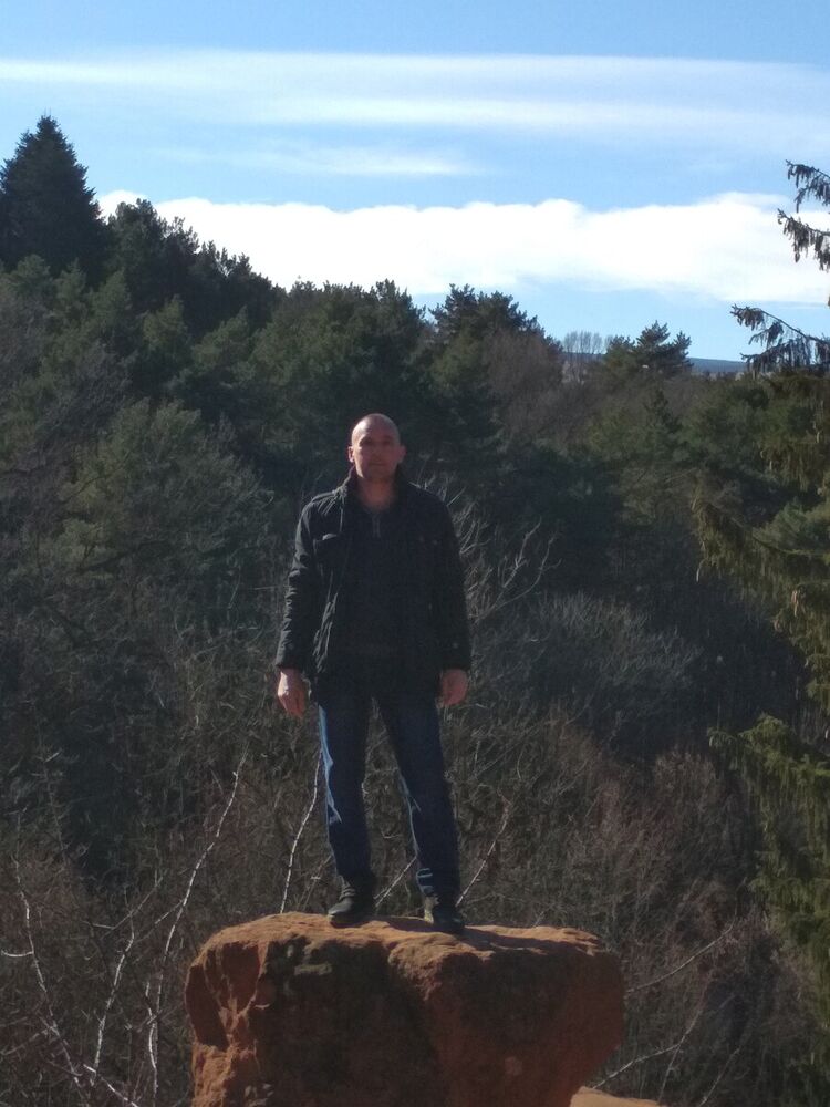  22289933  , 48 ,    
