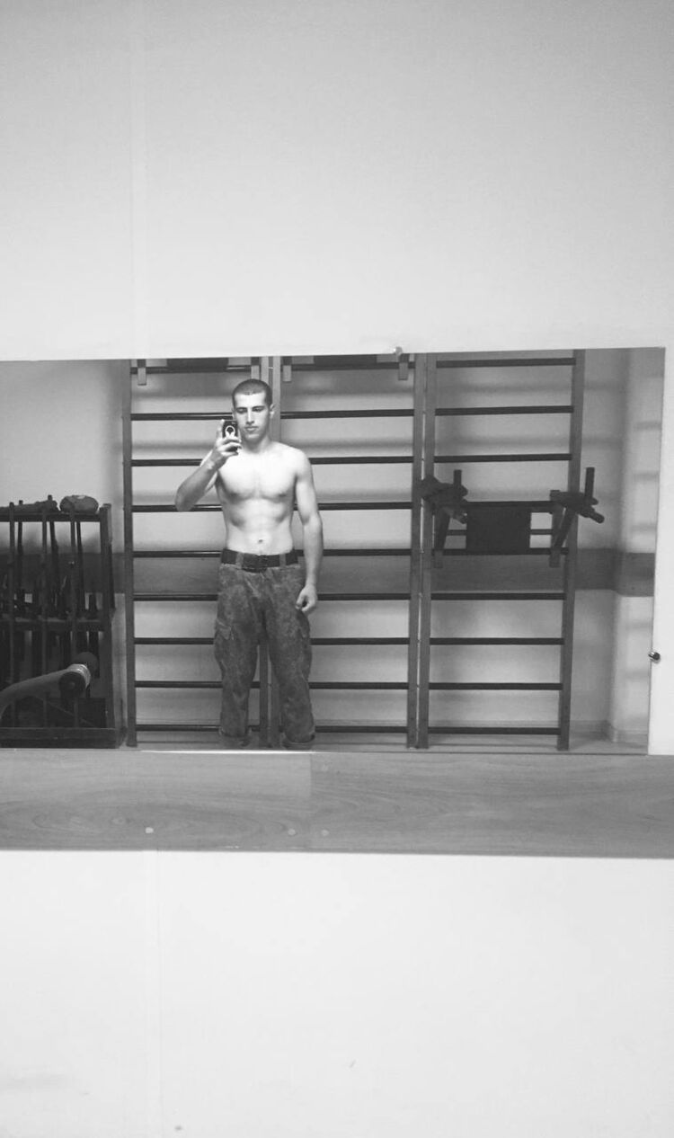  54432973  David, 21 ,    