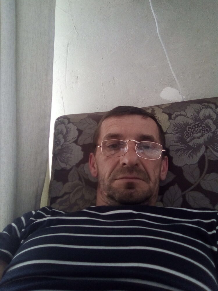  22894883  , 52 ,    