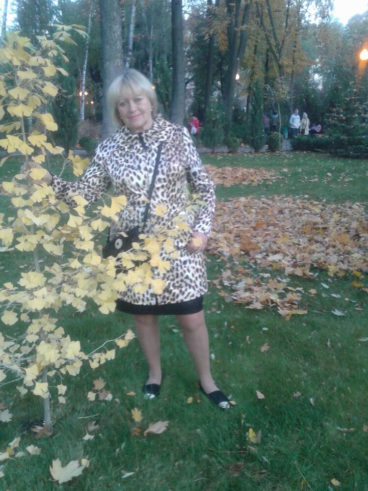  18786833  Larisa, 70 ,    