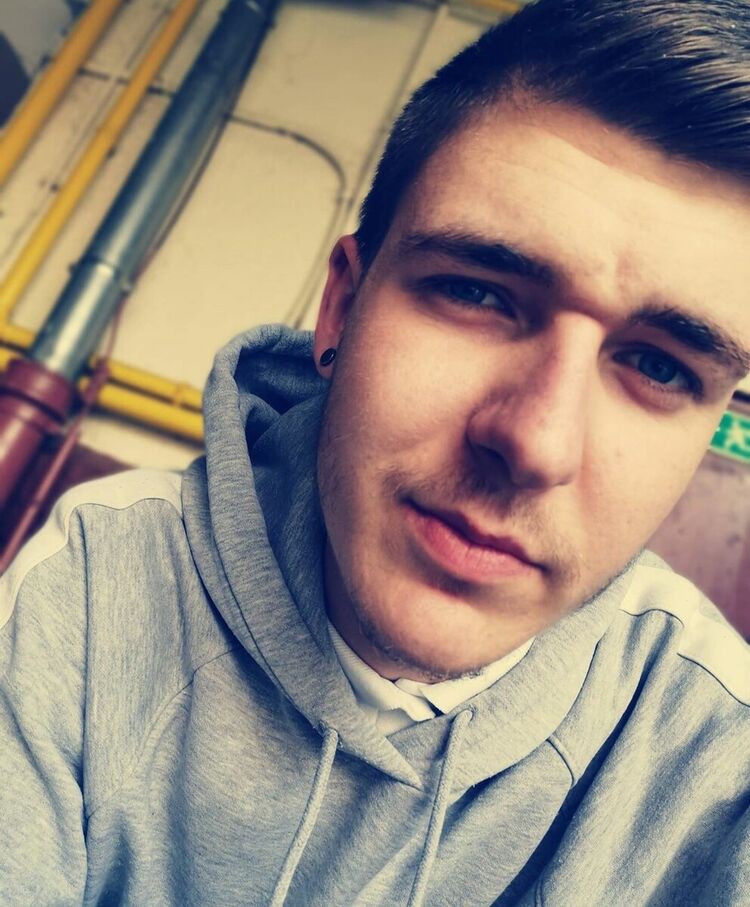  20938043  , 31 ,    