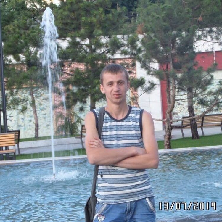  10763053  Ivan, 32 ,    