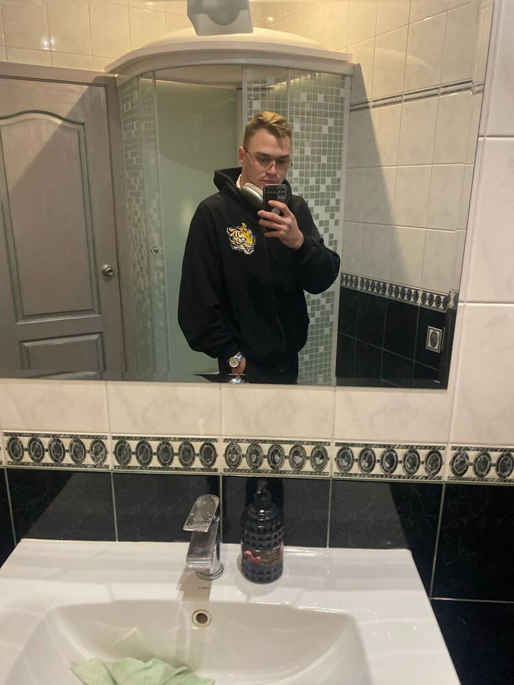  ,   , 24 ,   ,   