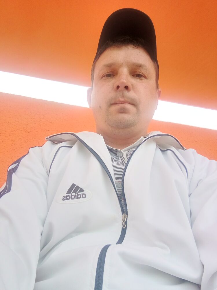  34775643  , 37 ,    