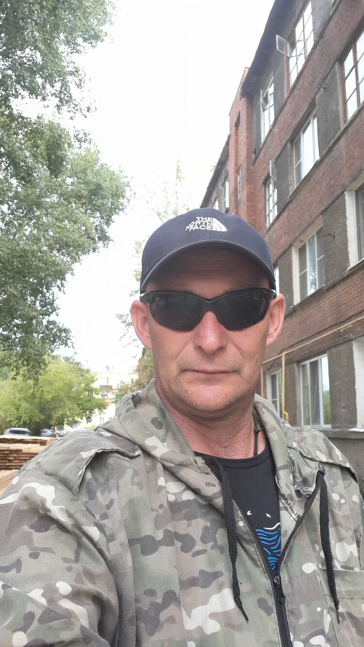  46911313  , 42 ,    -
