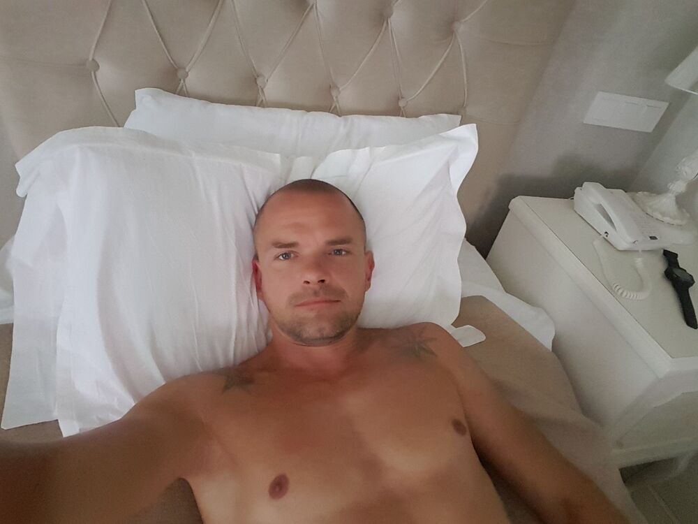  Gora,   , 27 ,  