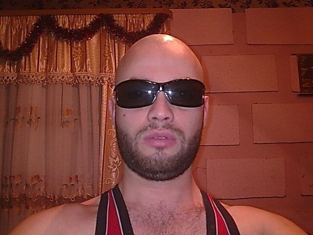  6252073  Shuhrat, 42 ,    