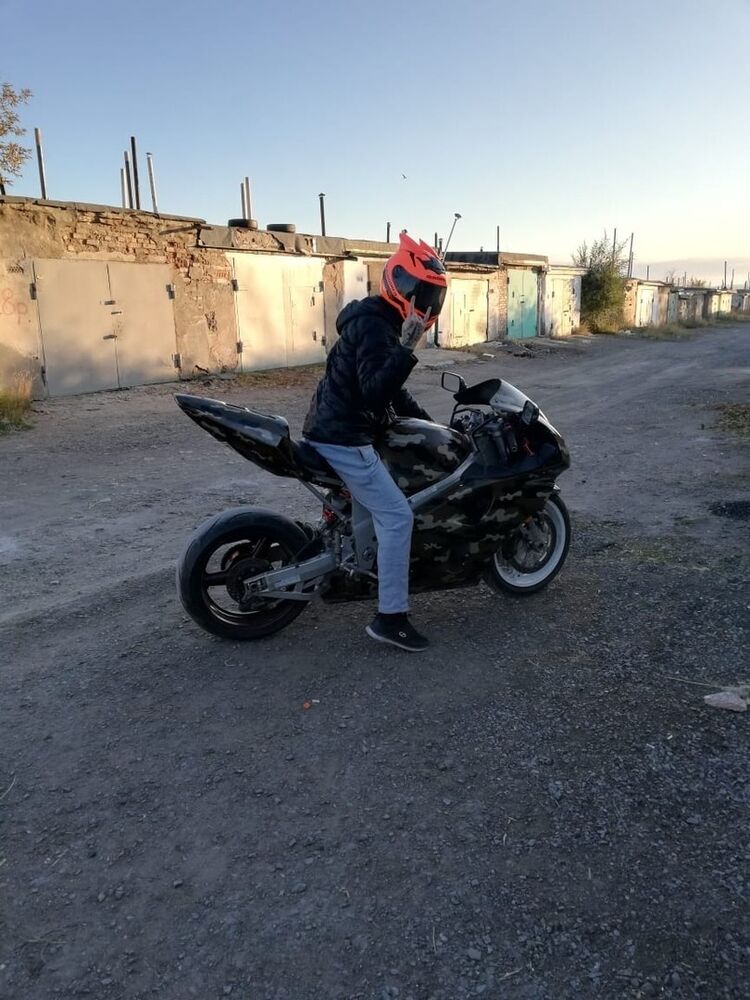  18124433  , 32 ,    