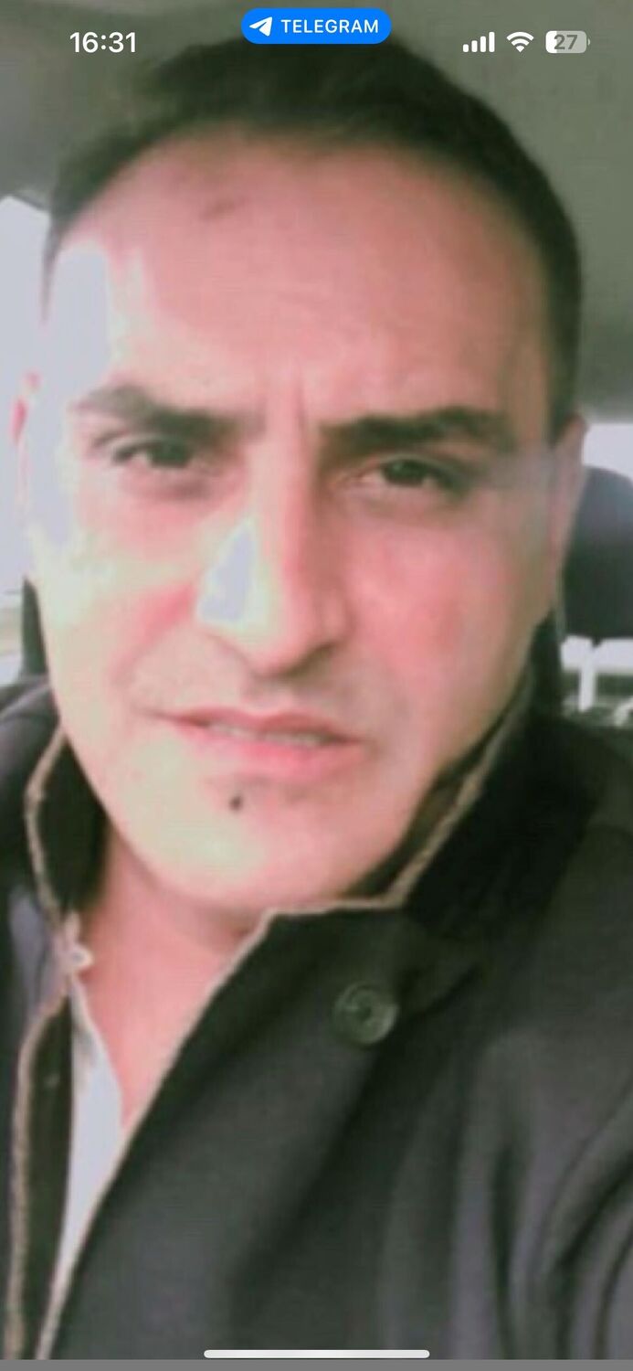  53819253  Aleksandar, 44 ,    