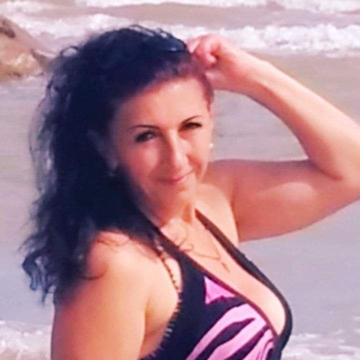  33172893  Nina, 58 ,    