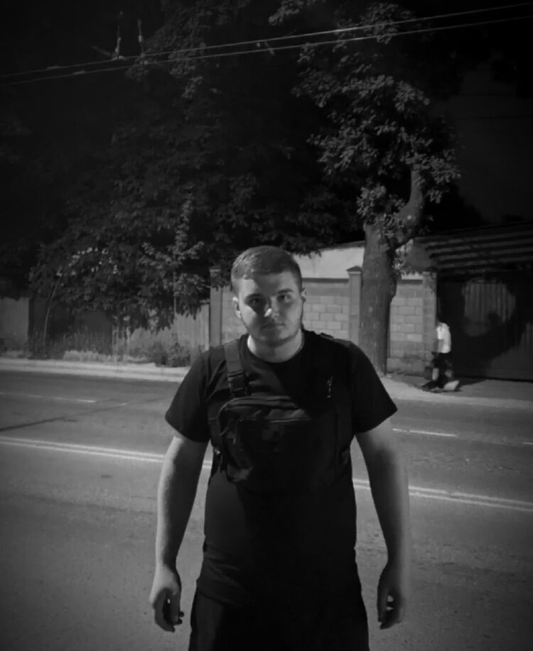 ���� 37582333 ����� ������, 22 ����, ���� ���������� � �������