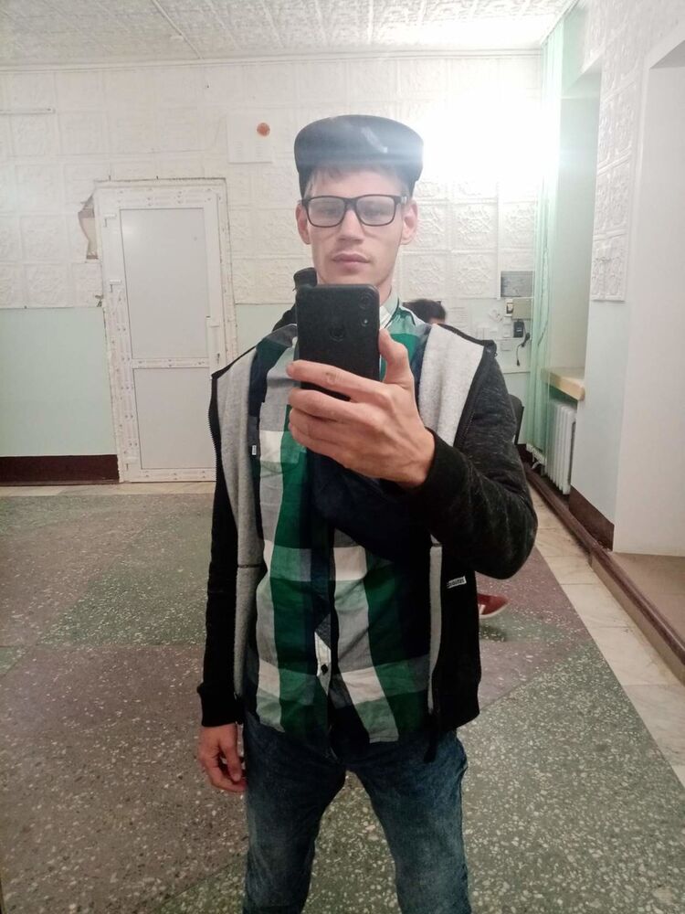  18725373  , 29 ,    