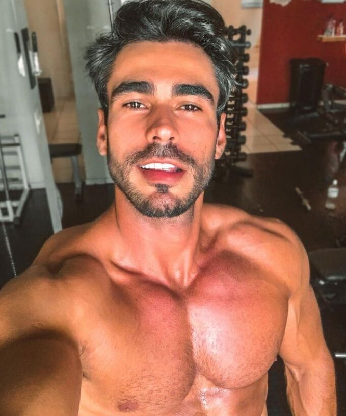  34664133  Francesco, 45 ,    