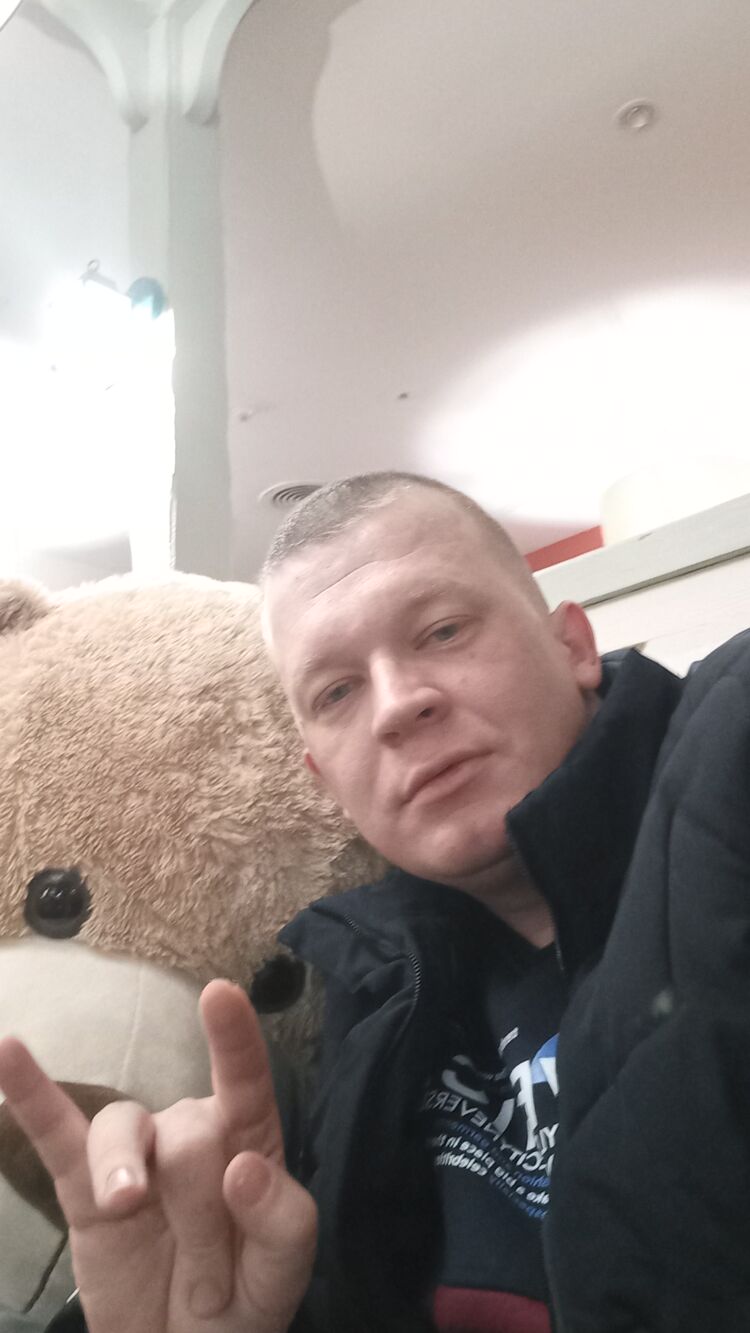  33004353  Sergey, 35 ,    