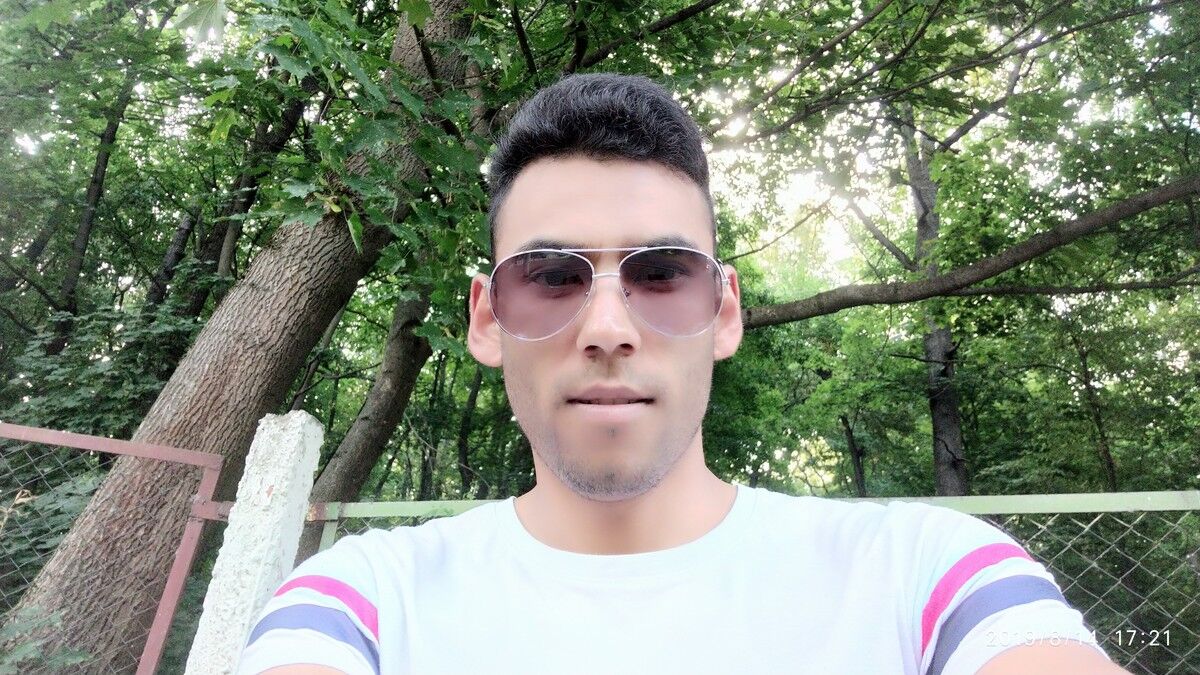  ,   Bagtyyar, 32 ,   ,   , c , 