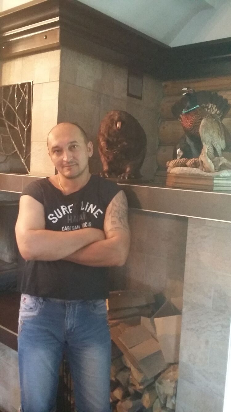  39823213  , 47 ,    